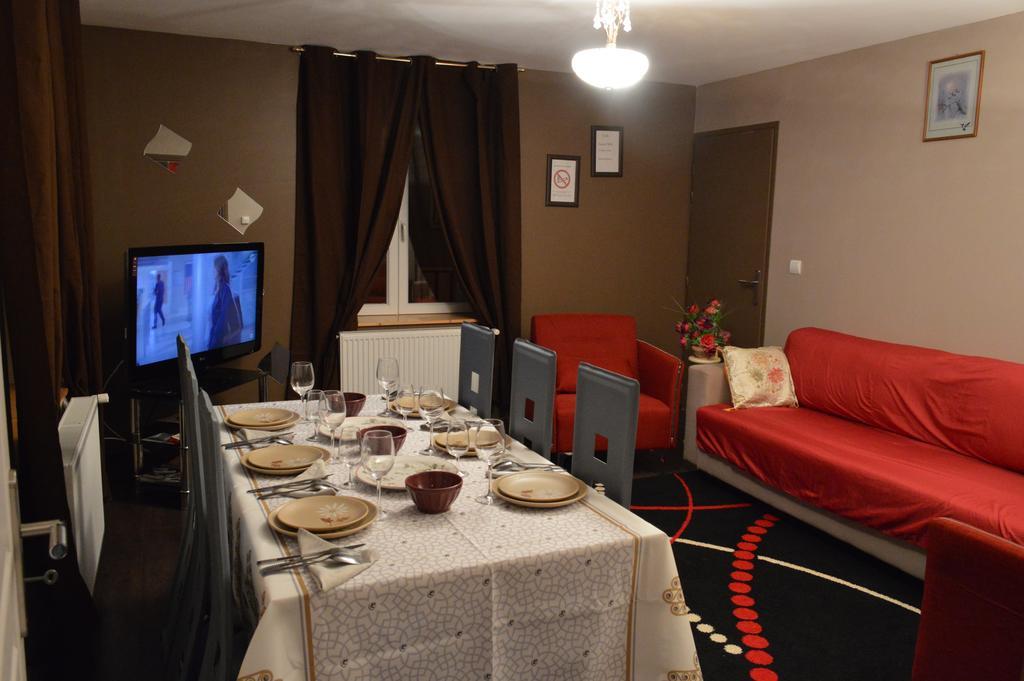 Rochire Location 2 Apartment เฌราร์แมร์ ภายนอก รูปภาพ